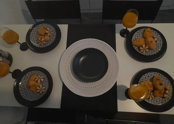 D4 Central Luxury Apartment